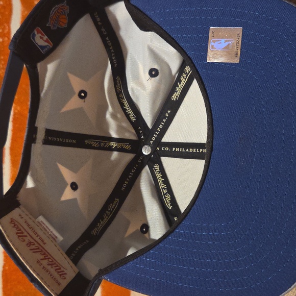 🎇 NY Knicks Cap - Mitchell & Ness - Blue/Orange/White - One Size Fits All 🎇 - Picture 4 of 4